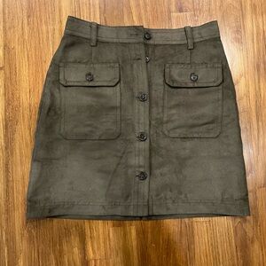 NWT Banana Republic Green Suede Skirt - size 2